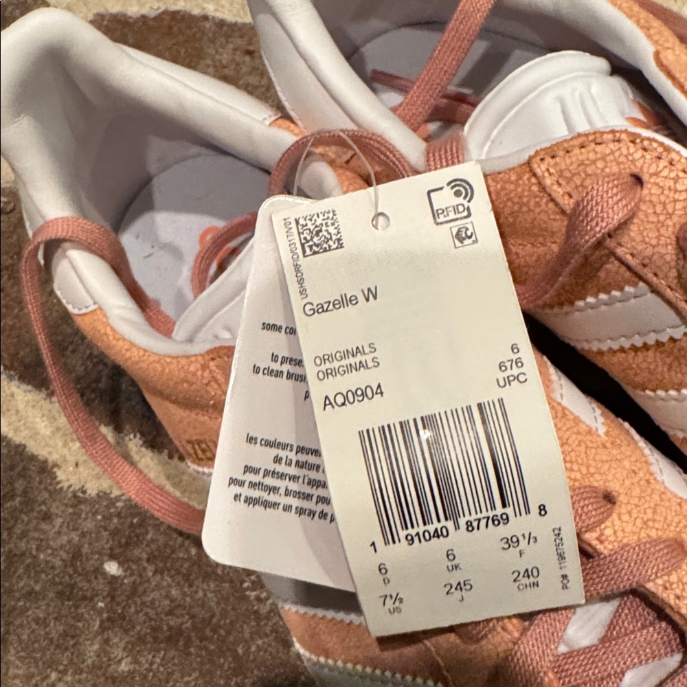 Adidas Gazelle Clear Orange Women's Sneakers size 7.5 - Picture 2 of 6